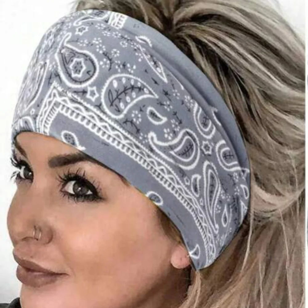 Wide band headband